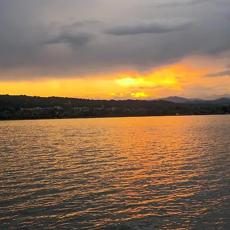 The Ugly Duckling דורמלטו